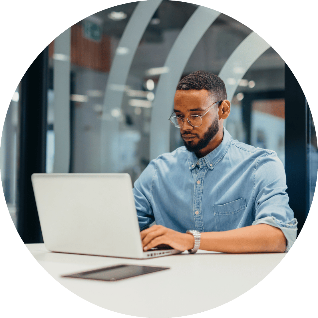 om-website-service-strategic-analytics-concentrated