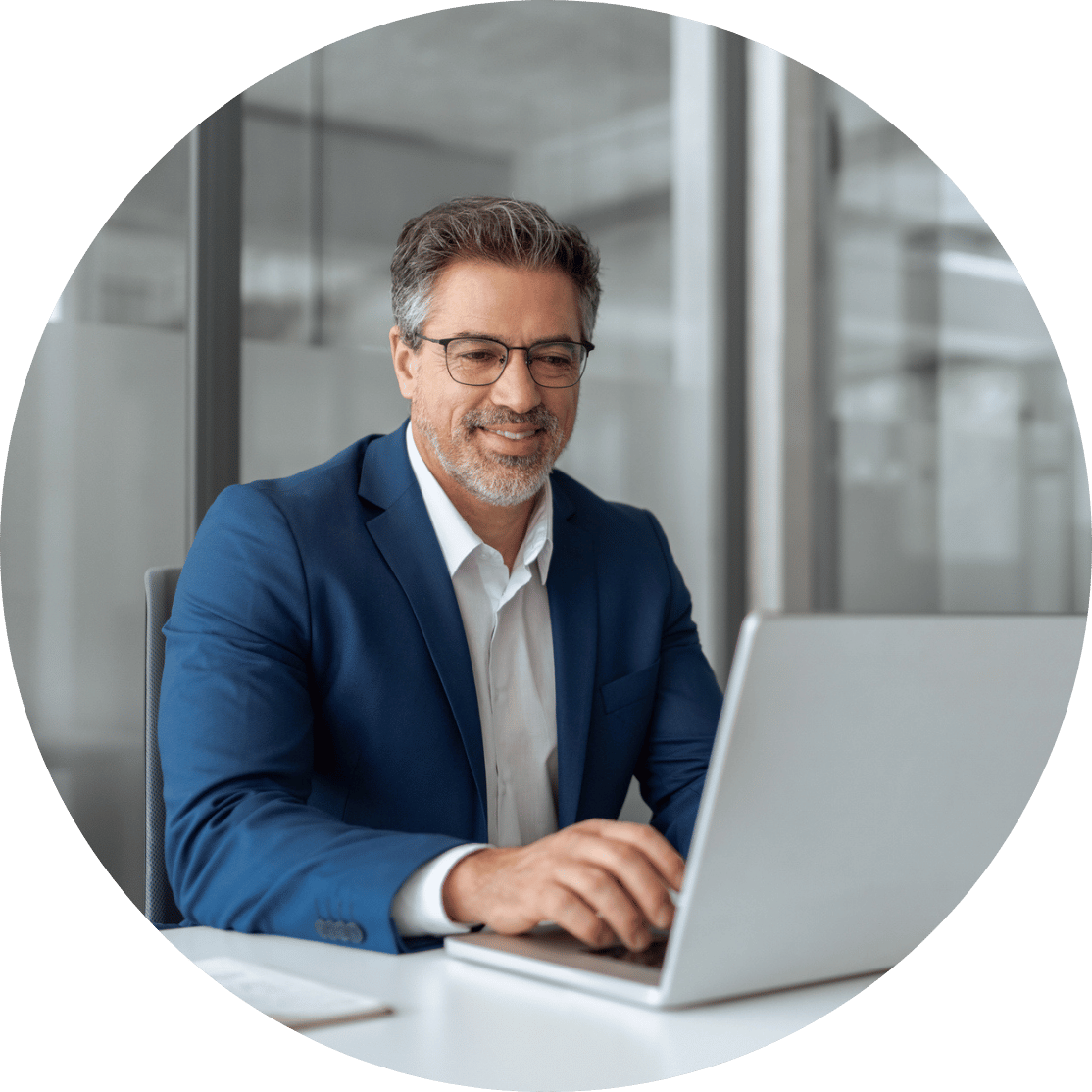 om-website-services-channel-engagement-laptop