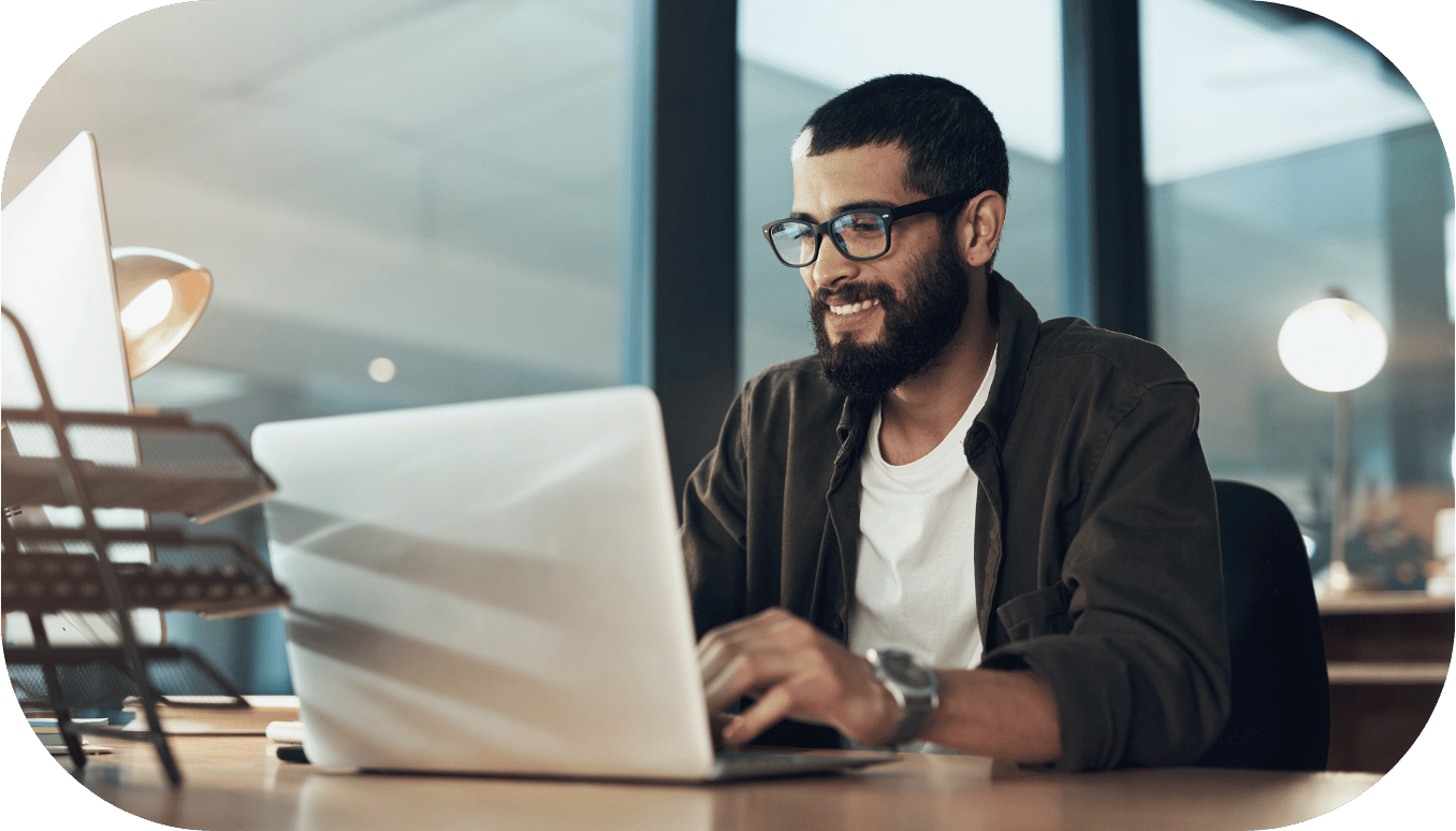 om-website-services-accessibility-man-laptop