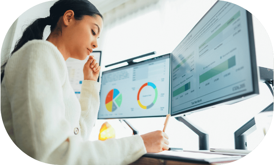 om-website-services-data-analytics-ai-pillar-desktop