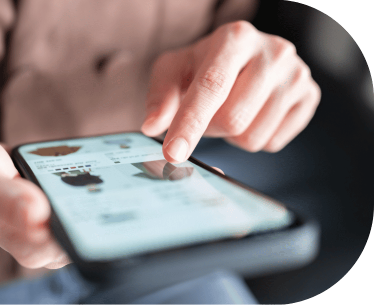 om-website-services-ecommerce-shopping-phone-1