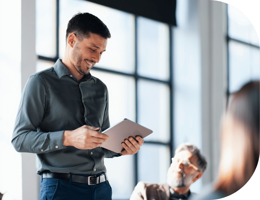 om-website-services-strategy-pillar-tablet